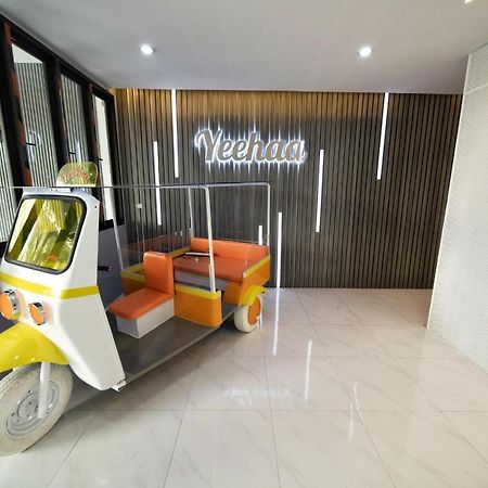 Yeehaa Bangsue Aparthotel Банкок Екстериор снимка