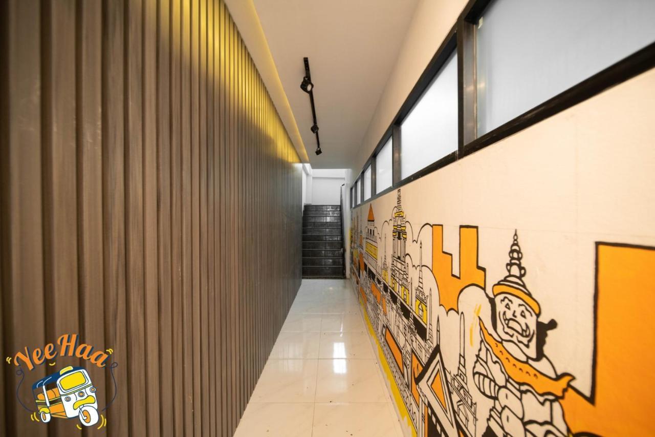 Yeehaa Bangsue Aparthotel Банкок Екстериор снимка