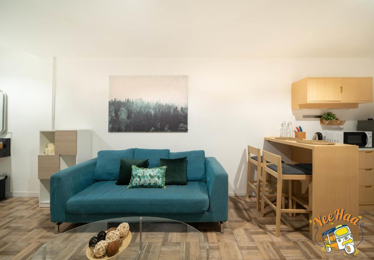 Yeehaa Bangsue Aparthotel Банкок Екстериор снимка