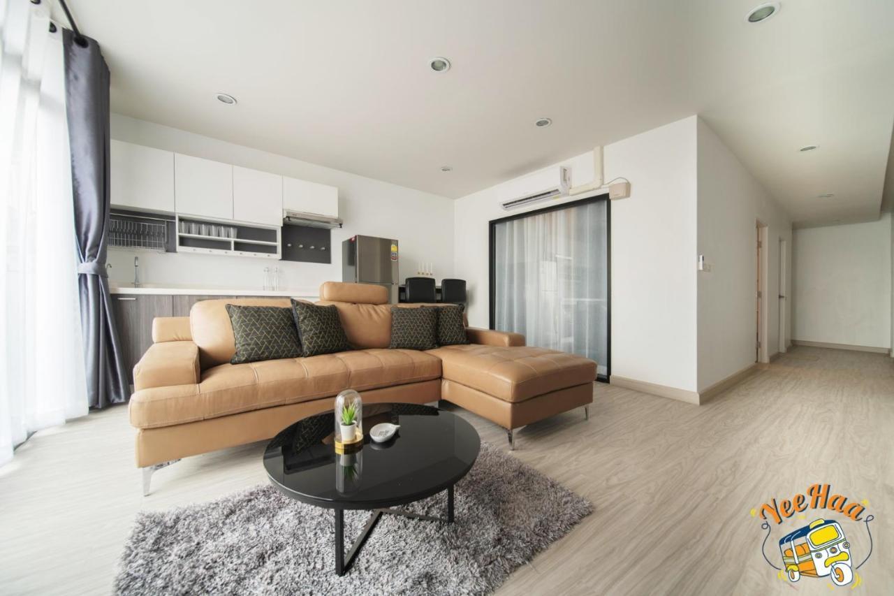 Yeehaa Bangsue Aparthotel Банкок Екстериор снимка