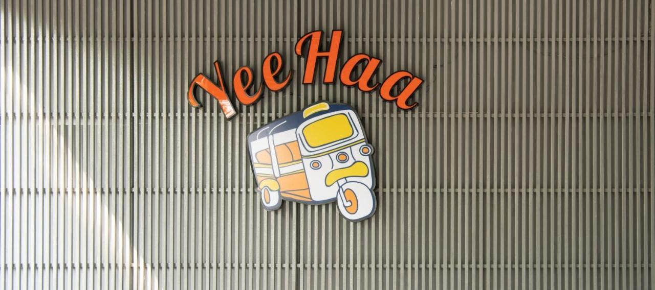 Yeehaa Bangsue Aparthotel Банкок Екстериор снимка