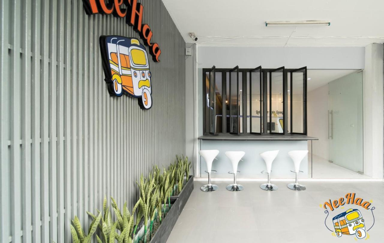 Yeehaa Bangsue Aparthotel Банкок Екстериор снимка